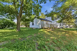 390 N East Ave N, Amboy, IL 61310 - Photo 3
