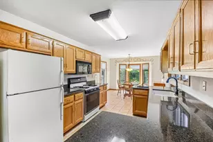 2545 Harbor Dr, Joliet, IL 60431 - Photo 15