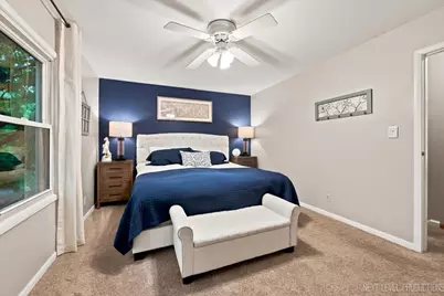 452 N Glengarry Drive, Geneva, IL 60134 - Photo 15