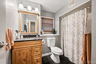 452 N Glengarry Dr, Geneva, IL 60134 - Photo 17