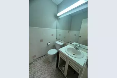 200 E Willow Avenue #LL4, Wheaton, IL 60187 - Photo 13