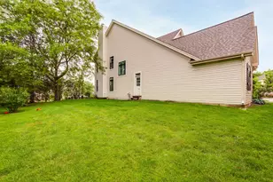 1436 Gregory Ct, Indian Creek, IL 60061 - Photo 35