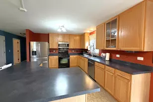 1515 Eagle Bluff Dr, Bourbonnais, IL 60914 - Photo 5