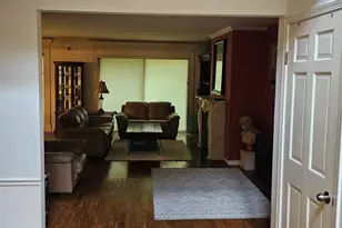 3912 Dundee Rd, Northbrook, IL 60062 - Photo 3