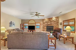 1702 Breezy Lawn Rd, Spring Grove, IL 60081 - Photo 17