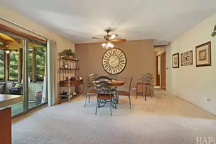 1702 Breezy Lawn Rd, Spring Grove, IL 60081 - Photo 11