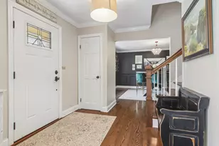 1204 Parliament Ct, Libertyville, IL 60048 - Photo 9