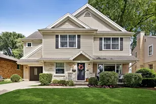 575 S Fern Ave, Elmhurst, IL 60126 - Photo 1
