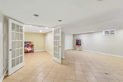 2654 W Catalpa Avenue, Chicago, IL 60625 - Photo 31