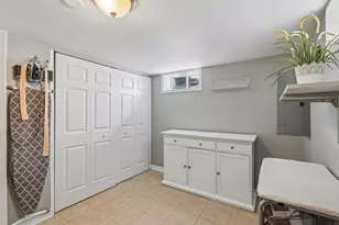 2654 W Catalpa Ave, Chicago, IL 60625 - Photo 25