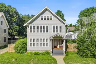 515 N Hennepin Ave, Dixon, IL 61021 - Photo 1