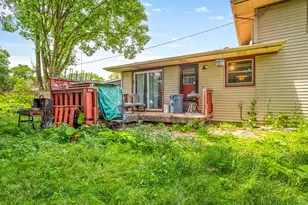 219 Walter Ct, Elgin, IL 60123 - Photo 17