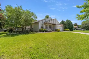352 Danbury Dr, Naperville, IL 60565 - Photo 17