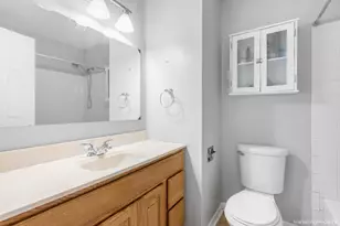 490 Heather Ln, Carol Stream, IL 60188 - Photo 17