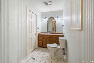 490 Heather Lane, Carol Stream, IL 60188 - Photo 13