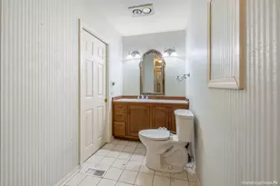 490 Heather Ln, Carol Stream, IL 60188 - Photo 13