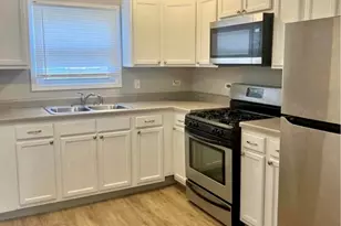 390 W Indian Trail, Aurora, IL 60506 - Photo 7