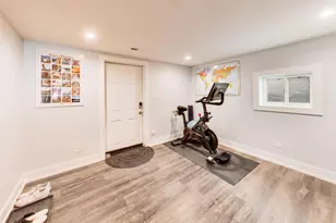2934 N 77th Ct, Elmwood Park, IL 60707 - Photo 17