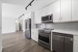 200 N Dearborn St, Chicago, IL 60601 - Photo 5