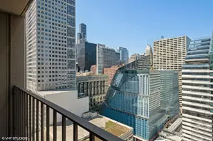 200 N Dearborn St, Chicago, IL 60601 - Photo 11