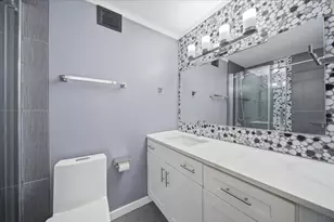 200 N Dearborn St, Chicago, IL 60601 - Photo 7