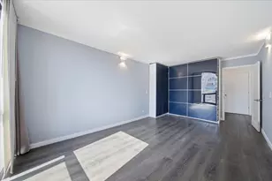 200 N Dearborn St, Chicago, IL 60601 - Photo 9