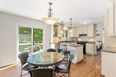 221 Hillwick Lane, Schaumburg, IL 60193 - Photo 9
