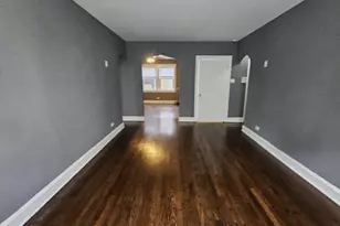 6551 N Francisco Ave, Chicago, IL 60645 - Photo 7