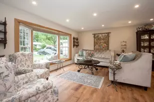 1909 E Maya Ln, Mount Prospect, IL 60056 - Photo 5