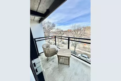2407 W Eastwood Avenue #202, Chicago, IL 60625 - Photo 7
