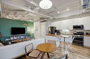 565 W Quincy St, Chicago, IL 60661 - Photo 5