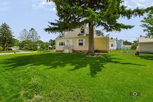 707 E 9th St, Lockport, IL 60441 - Photo 29