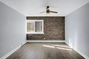 2046 E 72nd Pl, Chicago, IL 60649 - Photo 23