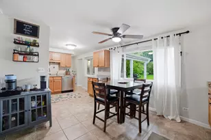 128 Patricia Dr, Schaumburg, IL 60193 - Photo 11