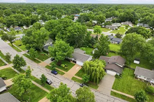 128 Patricia Dr, Schaumburg, IL 60193 - Photo 27