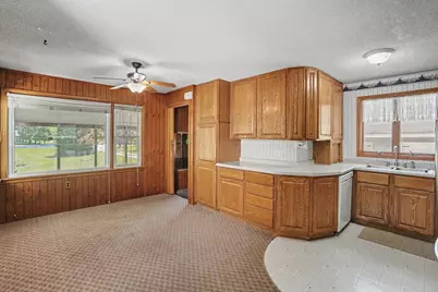 15660 Ebson Road, Fulton, IL 61252 - Photo 11