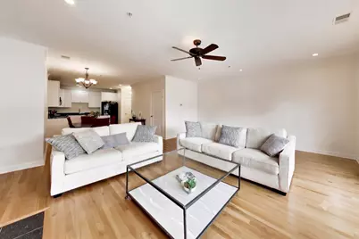 110 S Marion Street #201, Oak Park, IL 60302 - Photo 3