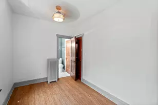 5437 S Hyde Park Blvd, Chicago, IL 60615 - Photo 7