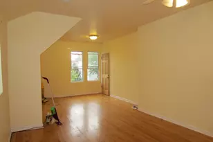 2911 N Troy St, Chicago, IL 60618 - Photo 7