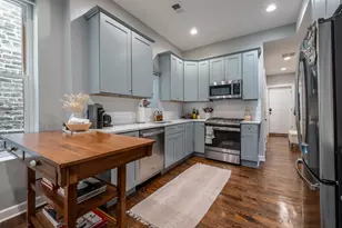 2017 W Huron St, Chicago, IL 60612 - Photo 3