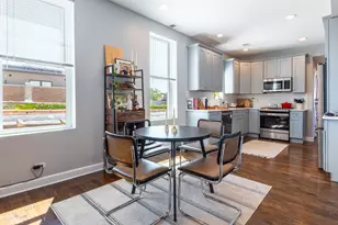 2017 W Huron St, Chicago, IL 60612 - Photo 23