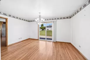 15527 Heather Ct, Orland Park, IL 60462 - Photo 9