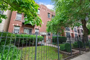 3739 N Wilton Ave, Chicago, IL 60613 - Photo 1