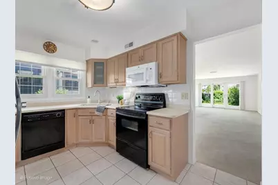 1039 Oakview Drive, Wheaton, IL 60187 - Photo 19