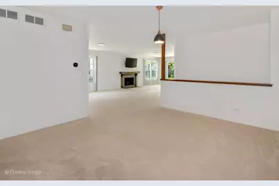 1039 Oakview Drive, Wheaton, IL 60187 - Photo 11