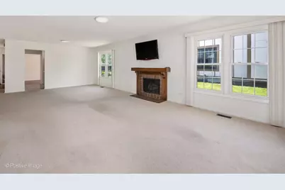 1039 Oakview Drive, Wheaton, IL 60187 - Photo 15