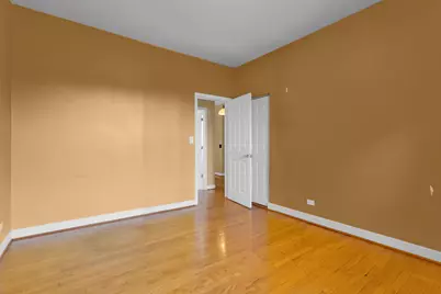 4441 W Ainslie Street #2, Chicago, IL 60630 - Photo 9