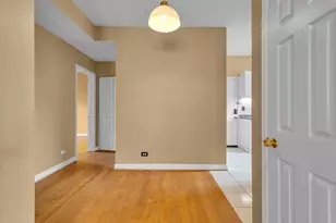 4441 W Ainslie St, Chicago, IL 60630 - Photo 7