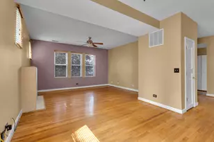 4441 W Ainslie St, Chicago, IL 60630 - Photo 13