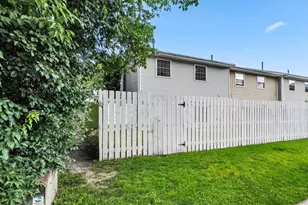 1110 Riverwood Dr, Algonquin, IL 60102 - Photo 27